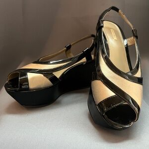 MAX STUDI, PATENT LEATHER PLATFORM SANDAL | Women 7.5